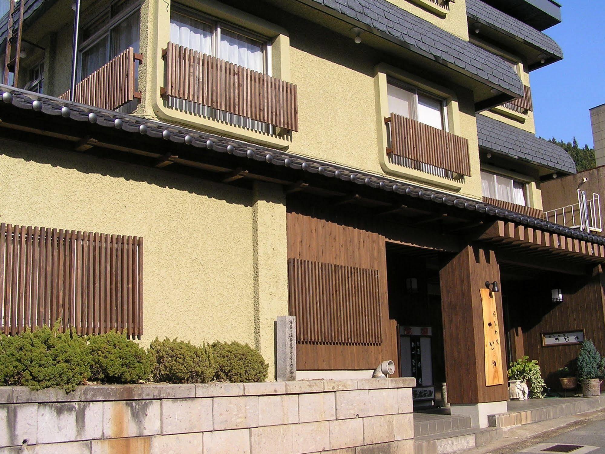 Kadoya Hotel Jamanoucsi Kültér fotó